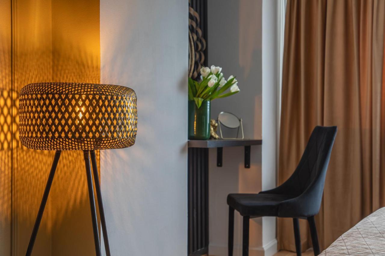Designer Flat For 4, Heart Of Bucharest, Kitchen Βίλα Εξωτερικό φωτογραφία